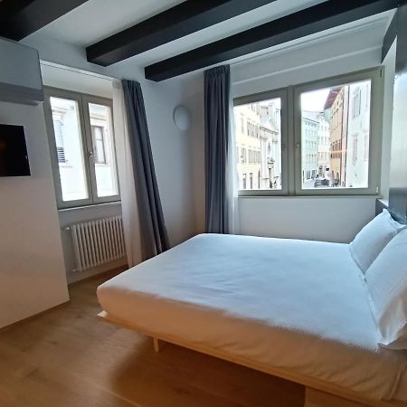 Le Meridiane City Rooms In 트렌토 외부 사진