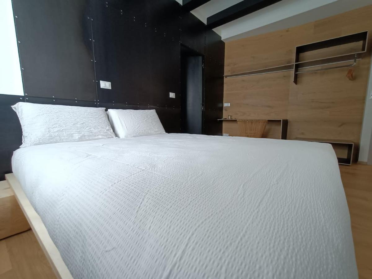 Le Meridiane City Rooms In 트렌토 외부 사진