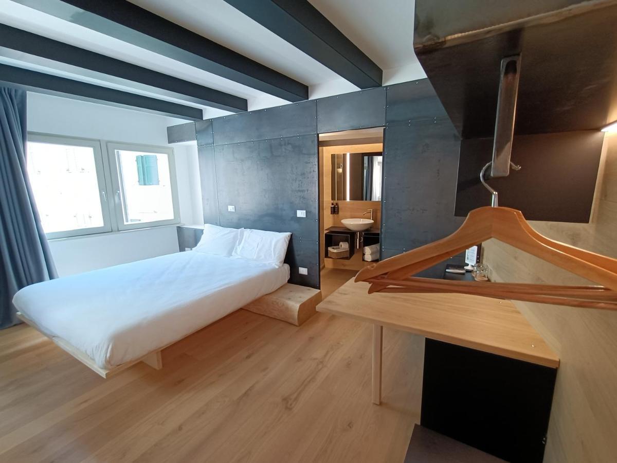 Le Meridiane City Rooms In 트렌토 외부 사진