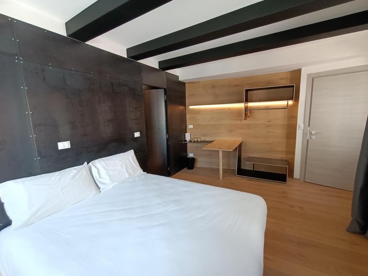 Le Meridiane City Rooms In 트렌토 외부 사진