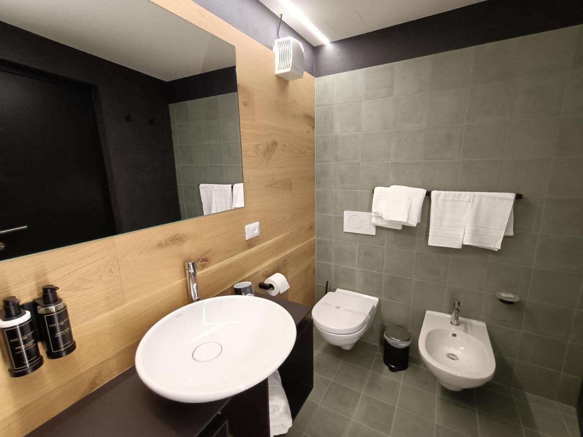 Le Meridiane City Rooms In 트렌토 외부 사진