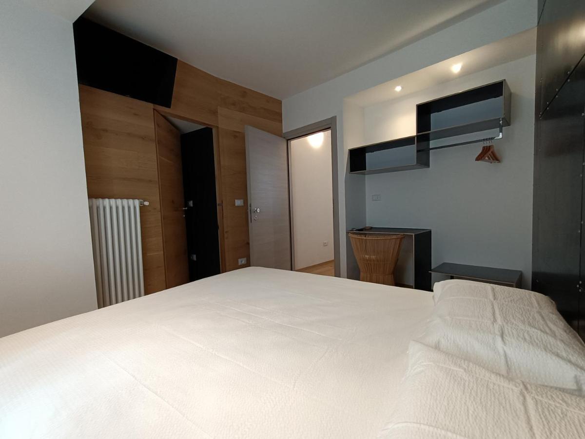 Le Meridiane City Rooms In 트렌토 외부 사진